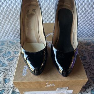 Christian Louboutin Décolleté  Black Patent Leather Heels